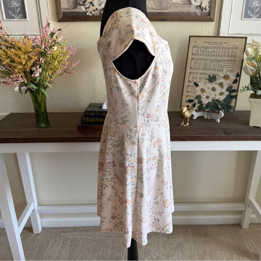 Soft Pink Floral Mini Knee Length Dress Large Romantic Cottage Feminine Coquette - Picture 4 of 11
